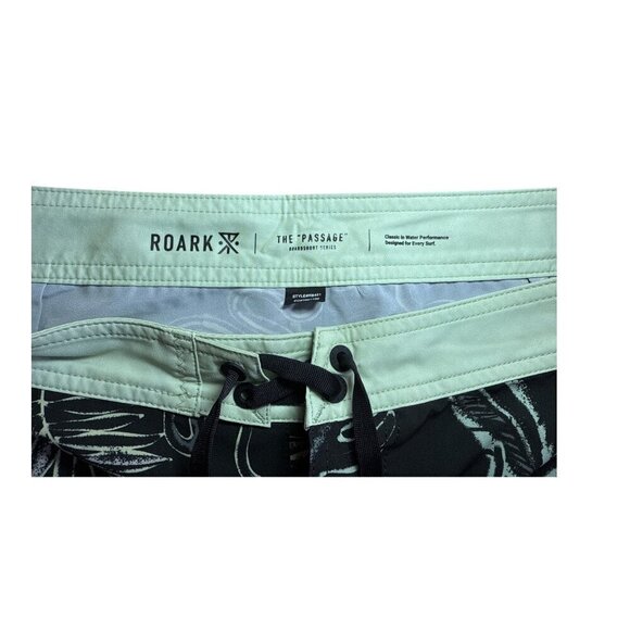 Roark Passage Primo Tropakill Mens 8 Inch Boardshorts Tropical Pattern Size 34 - Picture 4 of 7